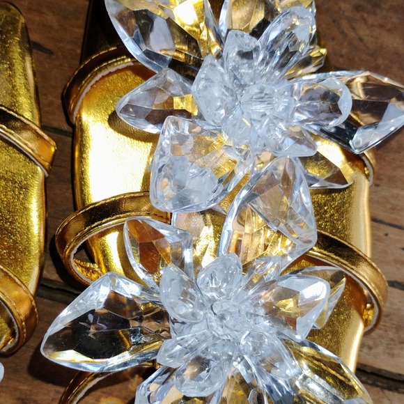 NEW Jeffrey Campbell Gold Flower Jelly Thong Sandals Slides Size 5 - Picture 3 of 5